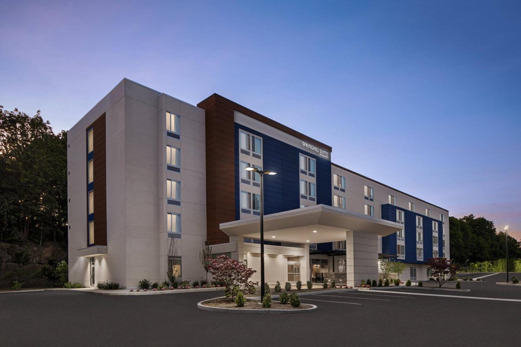 Springhill Suites By Marriott Tuckahoe  Exterior foto